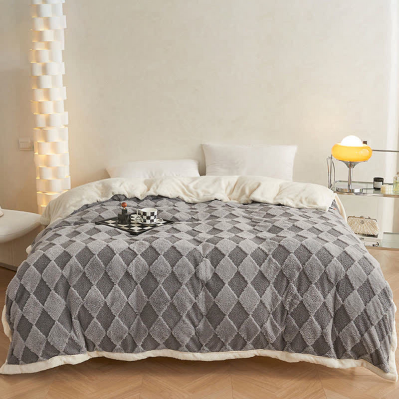 Soft Diamond Pattern Comfort Blanket