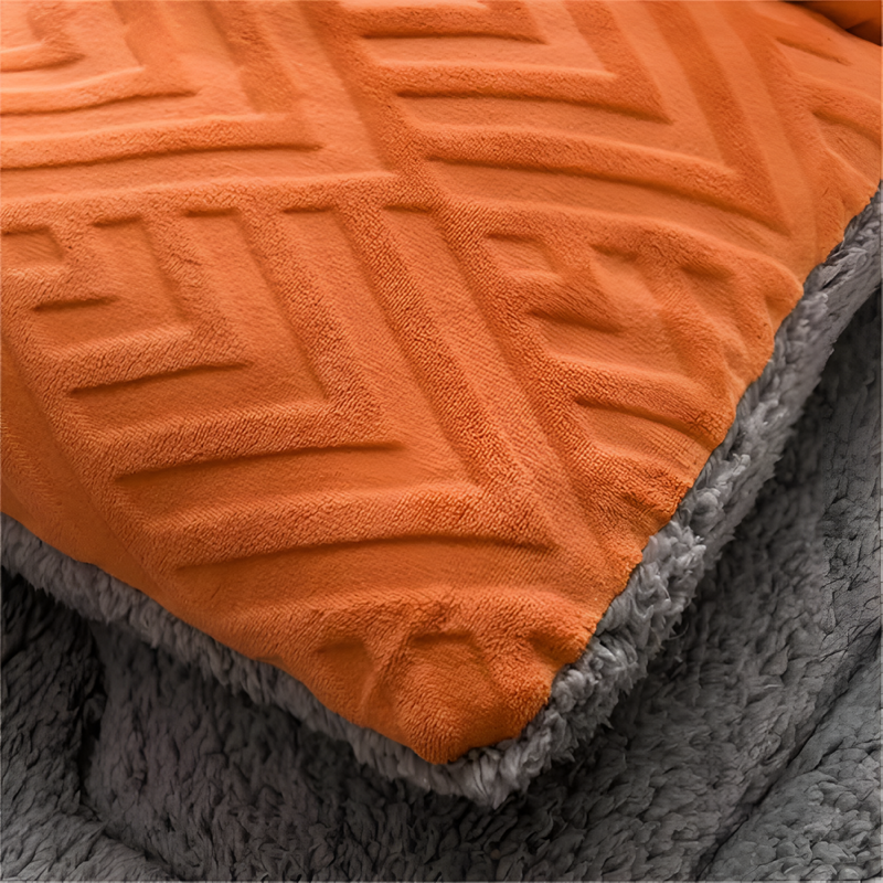 Dual-Sided Soft Quilted Blanket